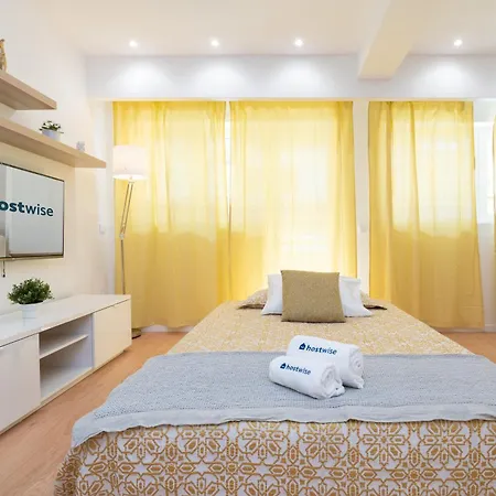 Sweet Sunny Flat W/ Balcony - Gaia Apartmán