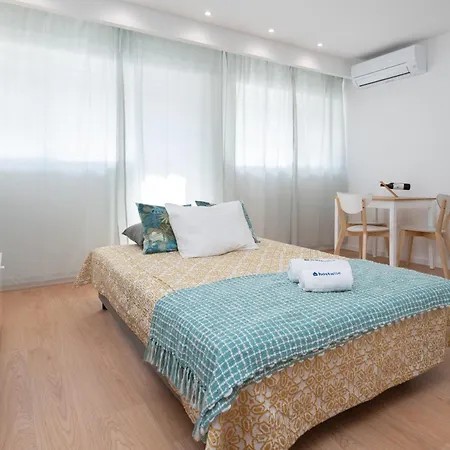 Apartmán Sweet Sunny Flat W/ Balcony - Gaia